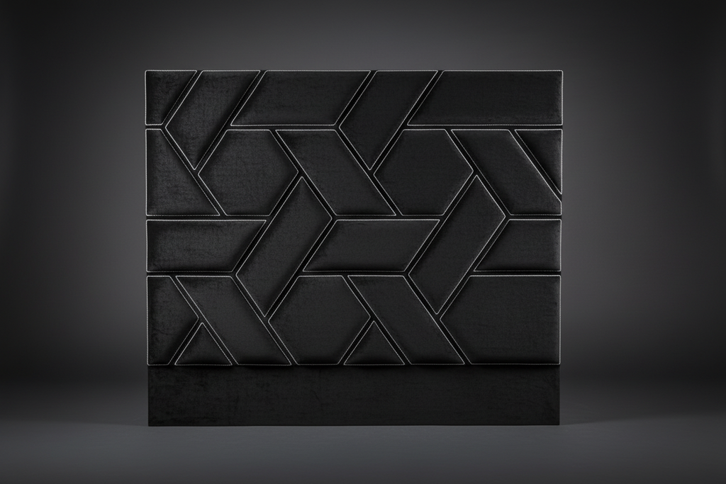 King – Black Bouclé